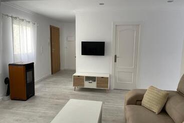 پانسیون Old Town Oliva Guest Apartment