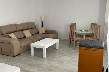 پانسیون Old Town Oliva Guest Apartment