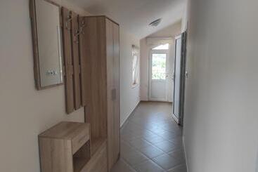 پانسیون Sunny House Apartments