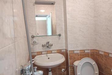 پانسیون Sunny House Apartments