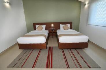Albander Hotel & Resort