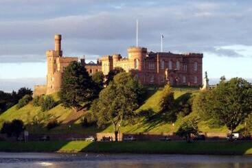 تختخواب و صبحانه Atherstone Guest House
