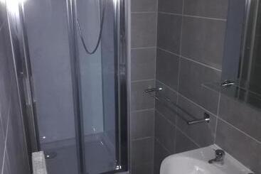 تختخواب و صبحانه Atherstone Guest House