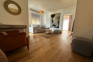 Boho Bay Apartment - Bjelila