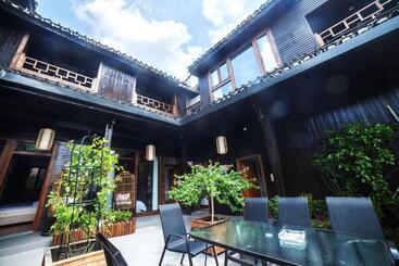 پانسیون Fenghuang Slowly Time Inn