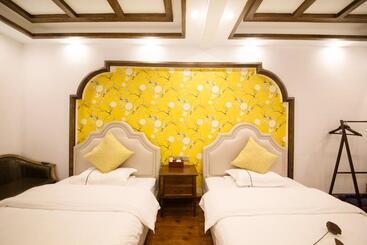 پانسیون Fenghuang Slowly Time Inn