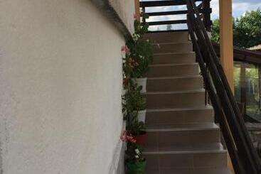 پانسیون Guest House Shotarovi