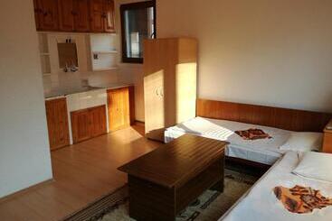 پانسیون Guest House Shotarovi