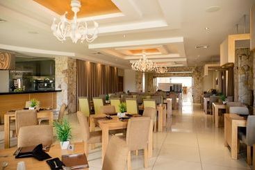 Africanos Country Estate