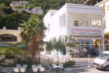 Apostolakis Rooms