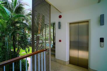 Casuarina Shores Apartment   Sha Plus