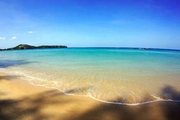 Casuarina Shores Apartment   Sha Plus