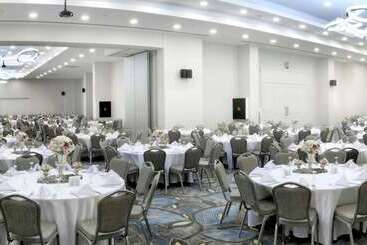 هتل Best Western Premier Karsiyaka Convention & Spa