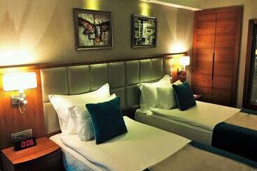 هتل Best Western Premier Karsiyaka Convention & Spa