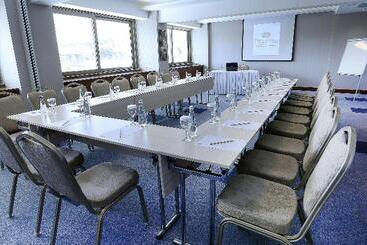 هتل Best Western Premier Karsiyaka Convention & Spa