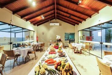 هتل Clh Suites Bonito Centro