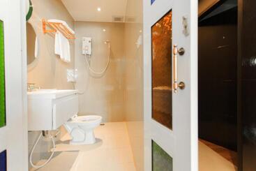 هتل Cloud 9 Lodge