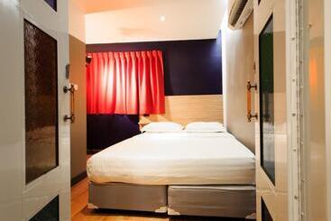 هتل Cloud 9 Lodge