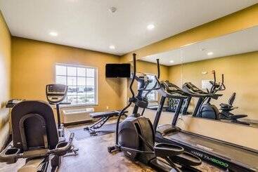 Cobblestone Hotel & Suites   Mccook