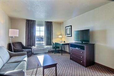 Cobblestone Hotel & Suites Mccook