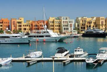 Fanar Hotel & Residences