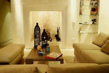 هتل La Fiermontina Luxury Home