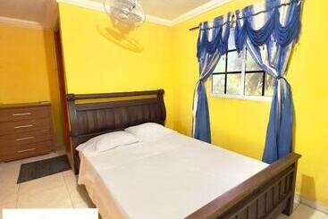 هتل Posada Nativa Derma´s Inn