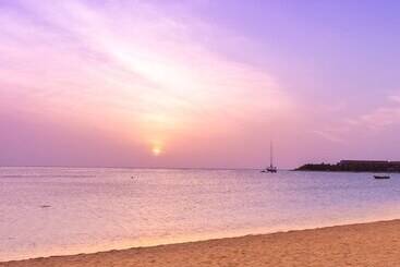 هتل Sunrise Pasikuda