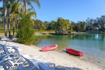 هتل Ultiqa Village Resort