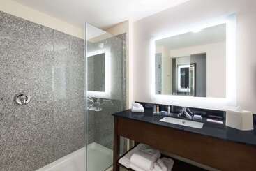 هتل Wingate By Wyndham Sidney