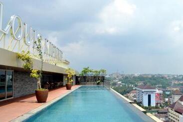 Louis Kienne Hotel Simpang Lima