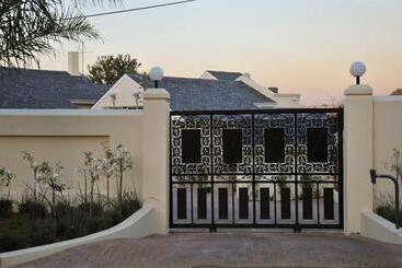 پانسیون Atholl Guest House