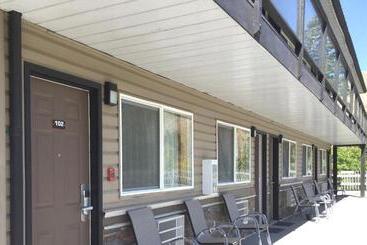 Riverside Motel Cache Creek