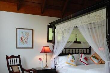 Spring Hotel Bequia