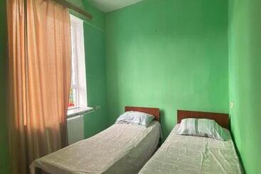 Hostel Golden Fleece