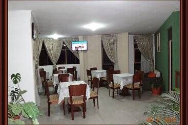 Hostelling Bustillo