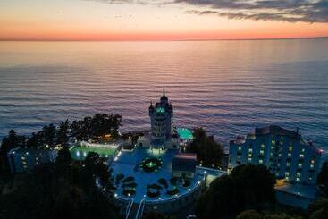 هتل Castello Mare