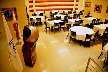 هتل Dolphin Royal Suites