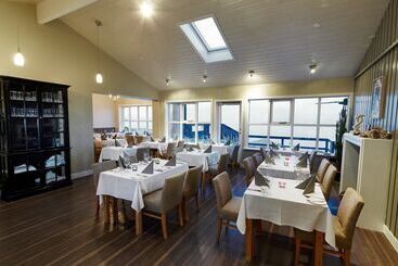 Fosshotel Hellnar