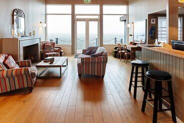 Fosshotel Hellnar