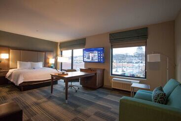 هتل Hampton Inn & Suites Downtown St. Paul