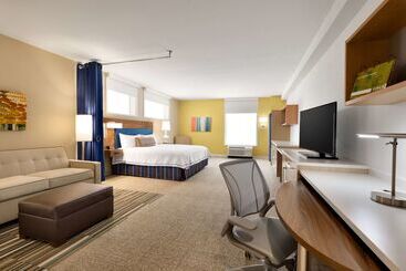 هتل Home2 Suites By Hilton Destin