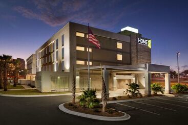 هتل Home2 Suites By Hilton Destin