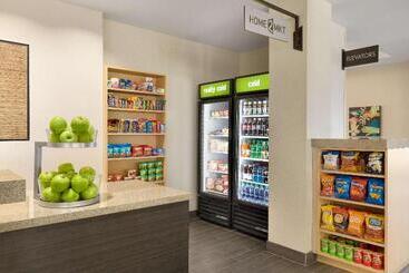 هتل Home2 Suites By Hilton Destin