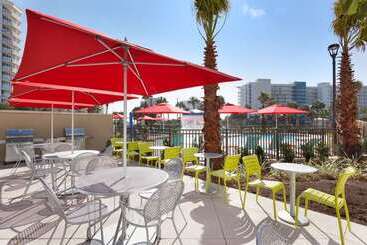 هتل Home2 Suites By Hilton Destin