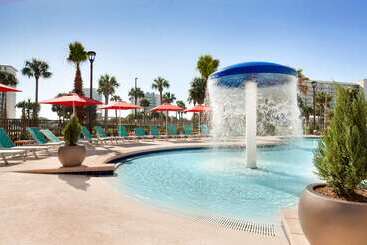 هتل Home2 Suites By Hilton Destin