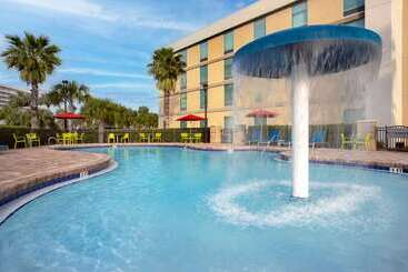 هتل Home2 Suites By Hilton Destin