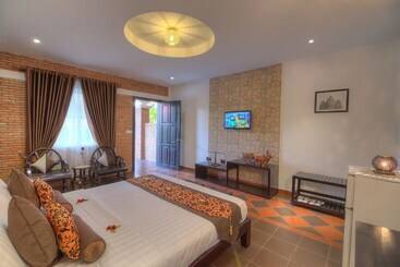 هتل My Unique Villa Siemreap