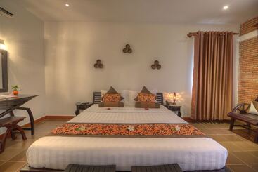 هتل My Unique Villa Siemreap