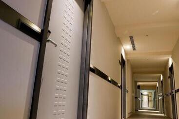 Walker Hotel   Zhengyi